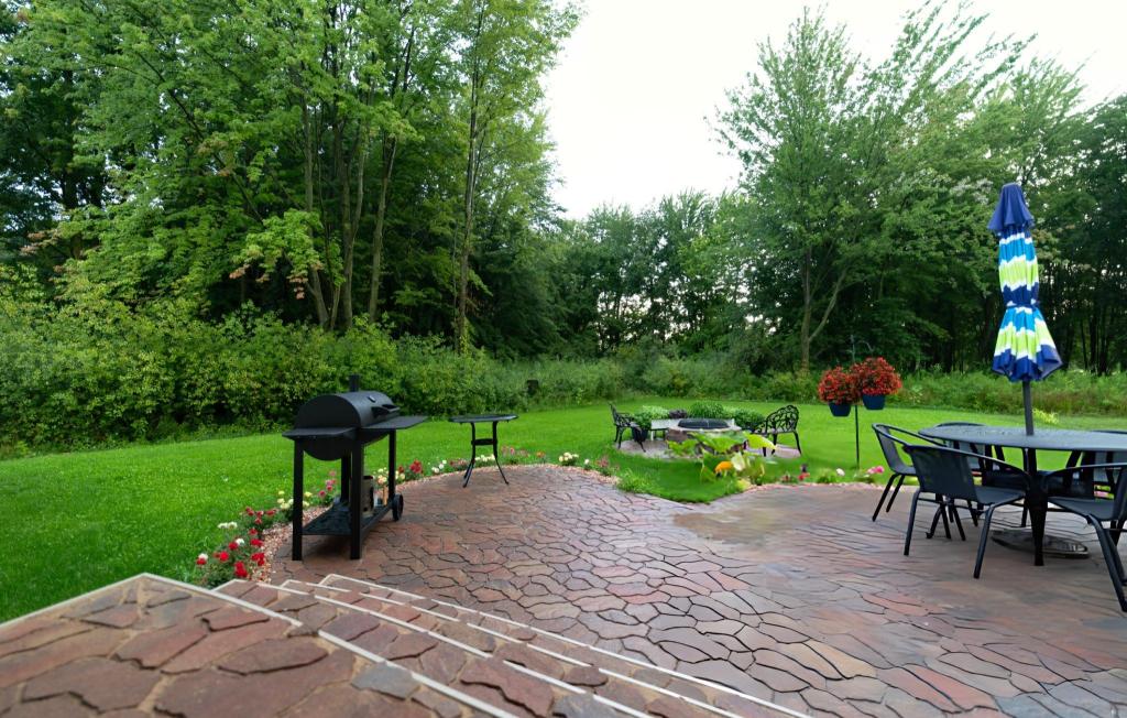 How a Backyard Design Company Plans Around Rainy&nbsp;Seasons